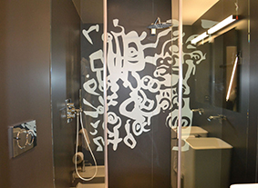 10bathroommytale