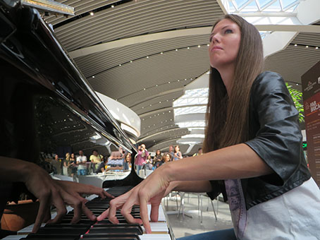 15OKAirport Opera