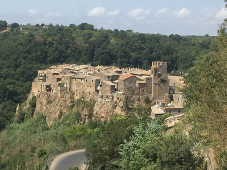 16Calcata 11
