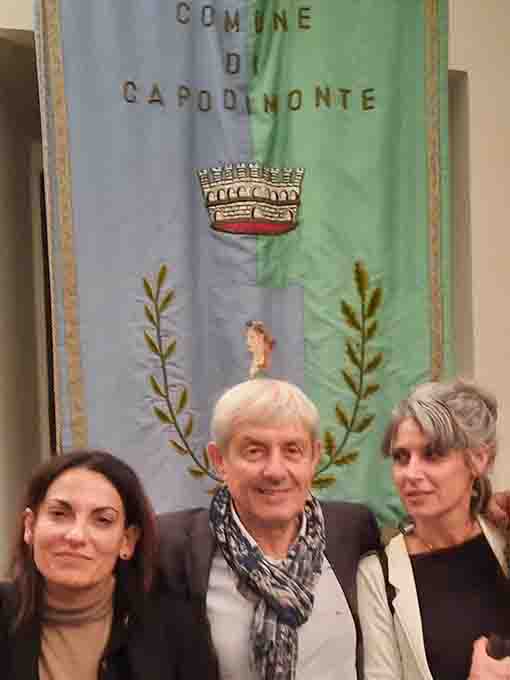 18Il manager di Rete Alessia Scali il sindaco di Capodimonte Mario Foto 1 Fanelli e Francesca Ferri presidente della Rete di Impresa Naturalmente Capodimonte1