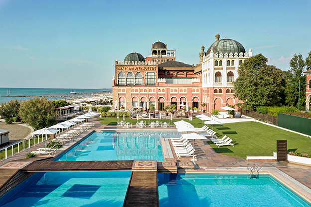 22POOLHotel ExcelsiorVE