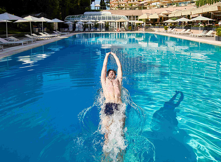 25CavalieriOutdoor pool Diving HR