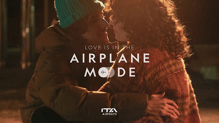 25Love is in the Airplane Mode