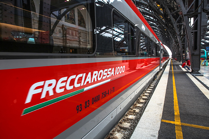25TrenoFSrosso