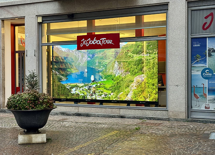 25Vetrine Immersive Costa