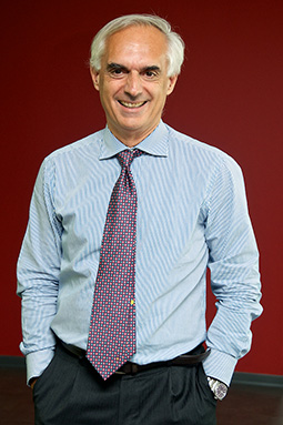 9Gabriele Burgio Presidente e AD del Gruppo Alpitour
