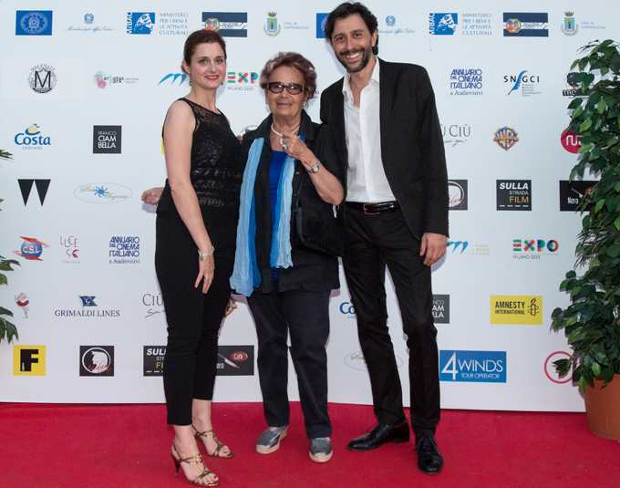AdelauraEFPhotocall24