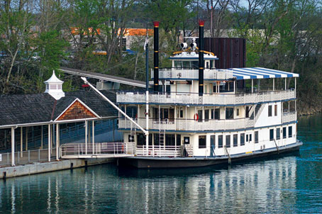 AmericaUsariver boat16