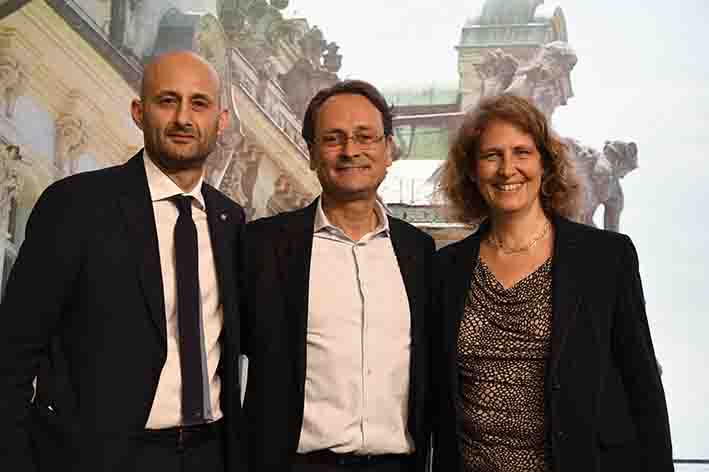 Gianpiero Strisciuglio AD e DG Trenitalia Michael Peterson membro del CdA per il Trasporto Passeggeri a Lunga Distanza DB Sabine Stock membro del CdA per il Trasporto Passeggeri a Lunga Distanza ÖBB