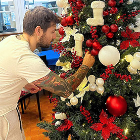 Natale in arrivo. Alla casa, al negozio e alle cene aziendali ci pensa il Christmas Planner Emanuele Salci
