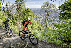 Zurigo pedala veloce verso l’estate 2024